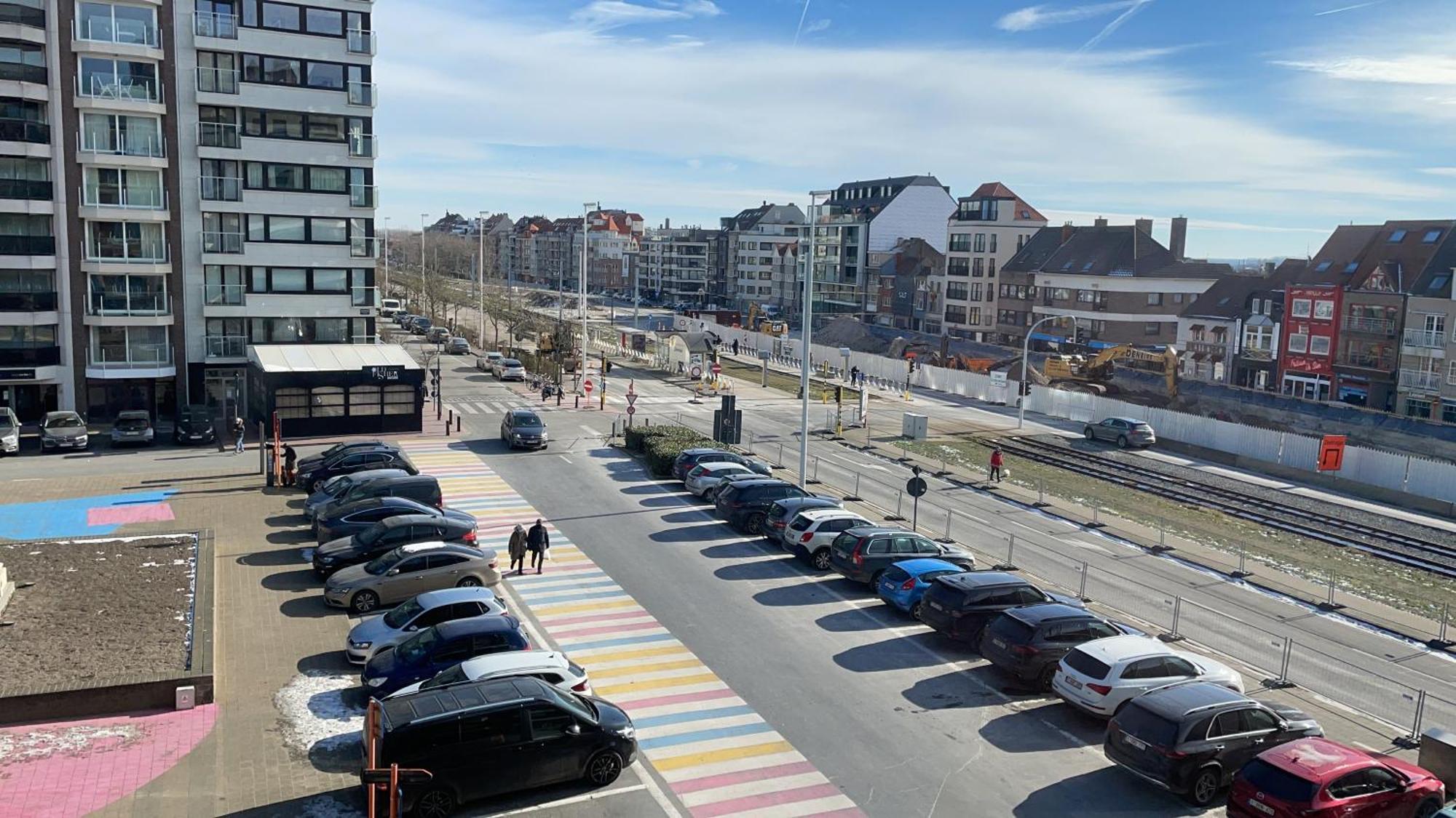 Studio Met Zeezicht Op Heldenplein Knokke-Heist Luaran gambar